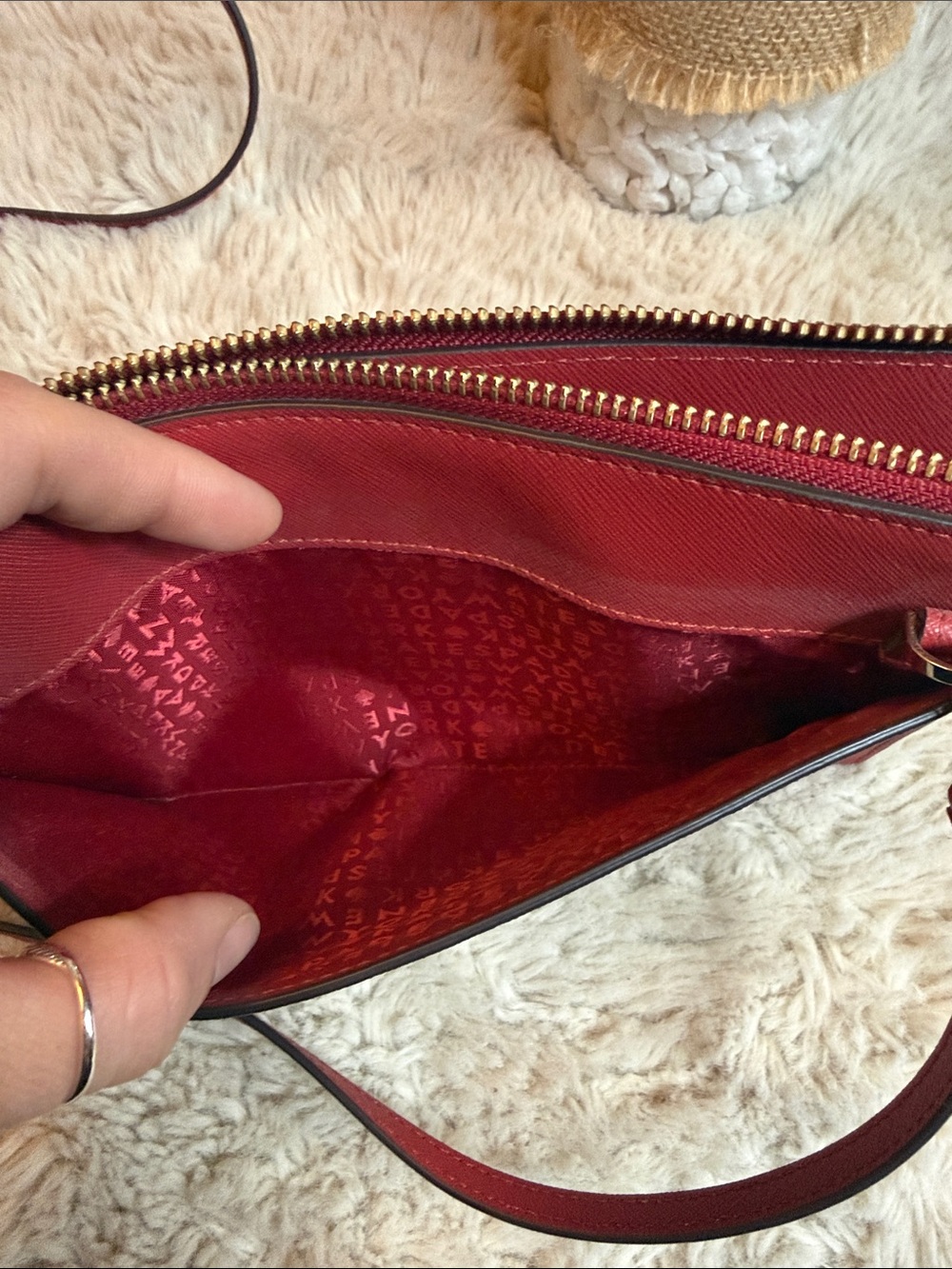 ✨ Kate Spade Laurel Way Hazy Rose Floral Large Roxanna Crossbody/Wrislet✨ - Picture 7 of 14
